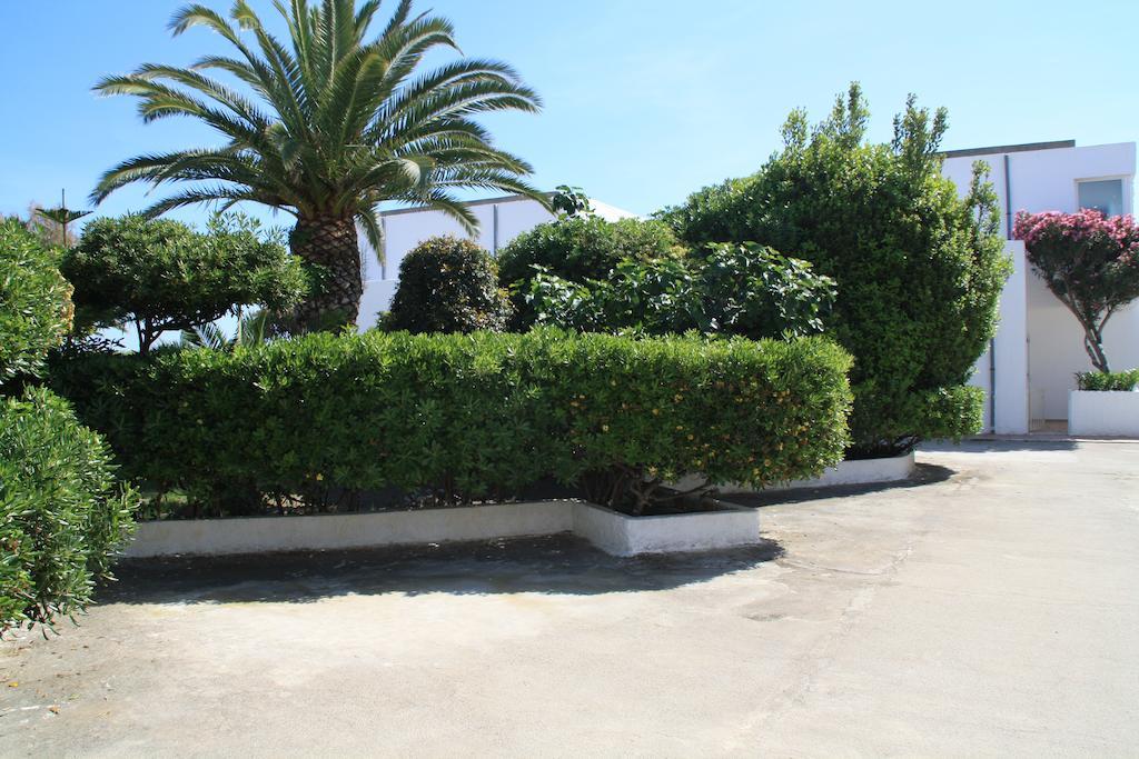 Hotel Villaggio Club Altalia Residence Brancaleone Bagian luar foto