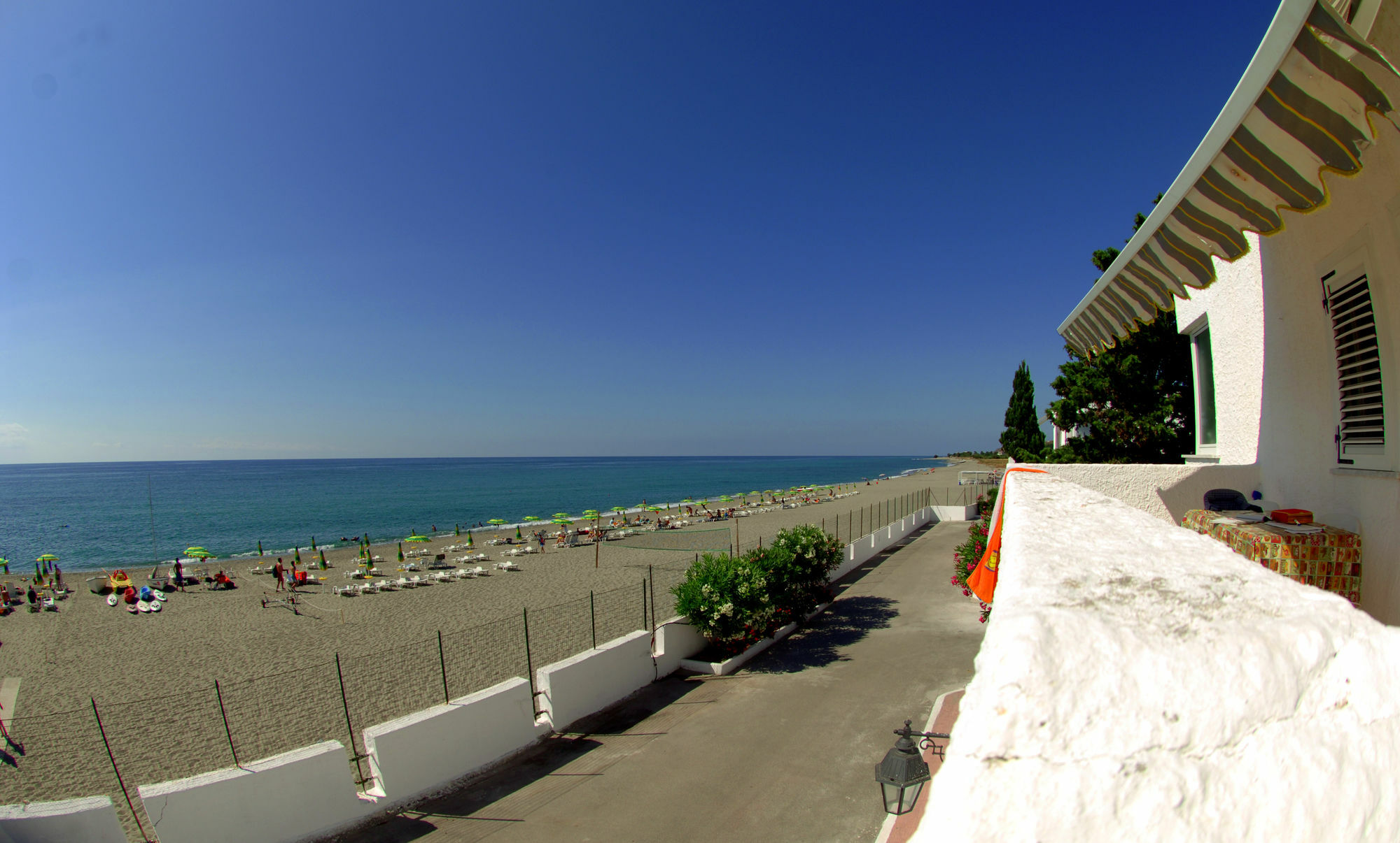 Hotel Villaggio Club Altalia Residence Brancaleone Bagian luar foto